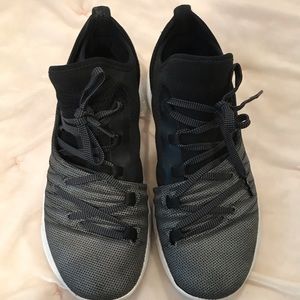 Stephen Curry basketball shoes